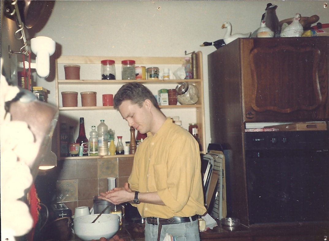 Uncle Ulf preparing Köttbullar